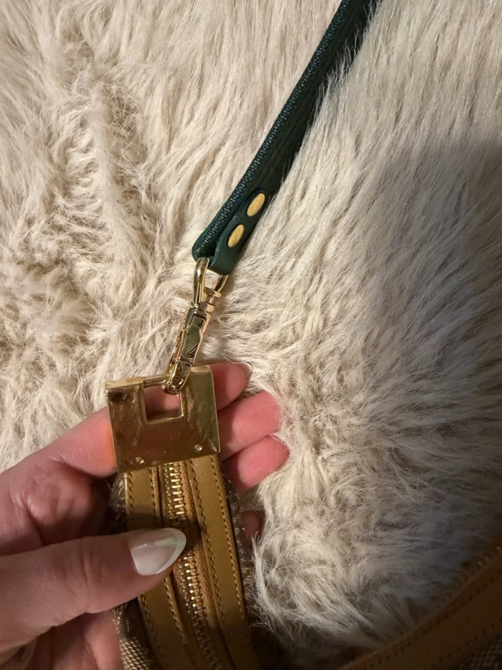Gucci Beige GG Canvas Shoulder Bag with Green and Red Web Strap - Picture 13 of 16